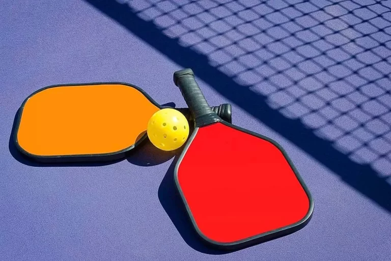 How to Play Pickleball – 7 Simple Pickleball Rules You Must Know